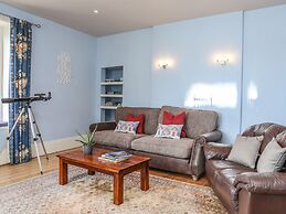 Gadlys House - Waters Edge