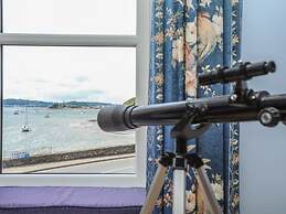 Gadlys House - Waters Edge