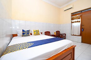 SPOT ON 2011 Hotel Mekar Sari