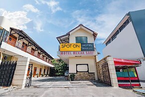 SPOT ON 2011 Hotel Mekar Sari