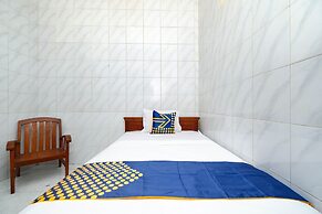 SPOT ON 2011 Hotel Mekar Sari