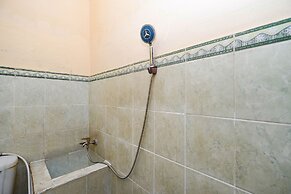 SPOT ON 2011 Hotel Mekar Sari