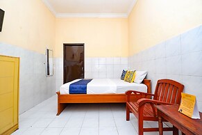 SPOT ON 2011 Hotel Mekar Sari