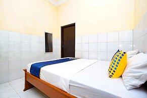 SPOT ON 2011 Hotel Mekar Sari