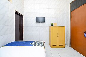 SPOT ON 2011 Hotel Mekar Sari