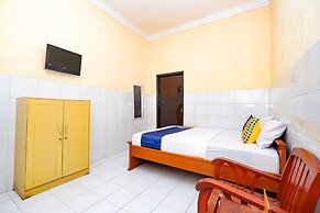 SPOT ON 2011 Hotel Mekar Sari