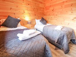 Bryn Eiddon Log Cabin