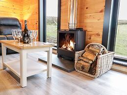 Bryn Eiddon Log Cabin