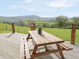 Bryn Eiddon Log Cabin