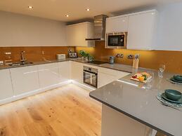 Premier, Transit & Lady Hilda @ Engine Shed