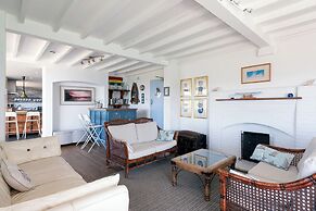 Blue Bay Beach House