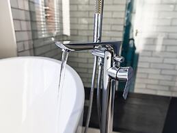 Royal Victoria House