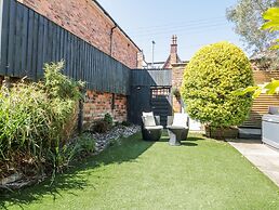 Royal Victoria House