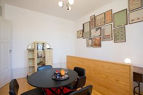 14 Esquadra  Cais das Pedras Guest House