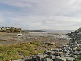 Bay View Apartment