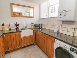 Flat 2 Galloway House