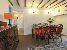 Ael Y Bryn