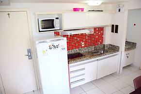 Frente ao Parque da Lagoa Quente, Apto particular com varanda e vista 