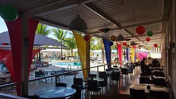 Frente ao Parque da Lagoa Quente, Apto particular com varanda e vista 