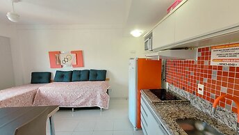 Frente ao Parque da Lagoa Quente, Apto particular com varanda e vista 