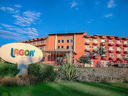 Frente ao Parque da Lagoa Quente, Apto particular com varanda e vista 