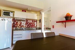 Frente ao Parque da Lagoa Quente, Apto particular com varanda e vista 