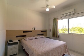 Frente ao Parque da Lagoa Quente, Apto particular com varanda e vista 