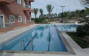 Frente ao Parque da Lagoa Quente, Apto particular com varanda e vista 