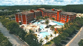 Frente ao Parque da Lagoa Quente, Apto particular com varanda e vista 