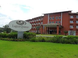 Frente ao Parque da Lagoa Quente, Apto particular com varanda e vista 