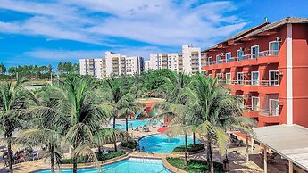 Frente ao Parque da Lagoa Quente, Apto particular com varanda e vista 