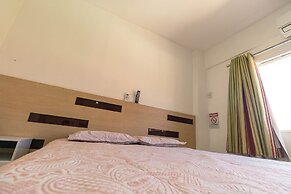 Frente ao Parque da Lagoa Quente, Apto particular com varanda e vista 