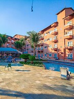 Frente ao Parque da Lagoa Quente, Apto particular com varanda e vista 