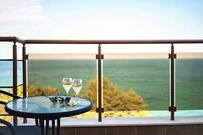 Moreto Seaside Aparthotel