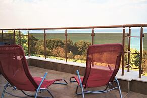 Moreto Seaside Aparthotel