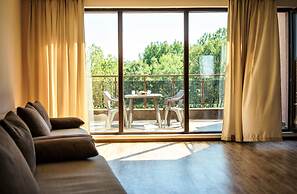 Moreto Seaside Aparthotel