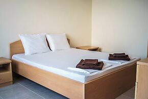 Moreto Seaside Aparthotel