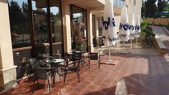 Moreto Seaside Aparthotel