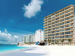 Paradise Beachfront & Nightlife Heart