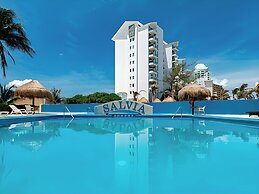 Paradise Beachfront & Nightlife Heart