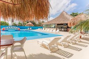Paradise Beachfront & Nightlife Heart