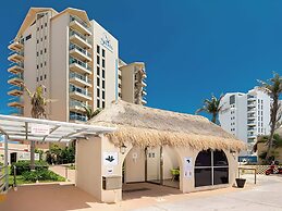 Paradise Beachfront & Nightlife Heart