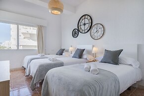 Skol Sea Views Apartments