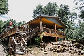 Sierra Lakes Retreat