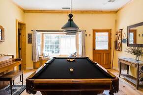 Sierra Lakes Retreat