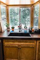 Sierra Lakes Retreat