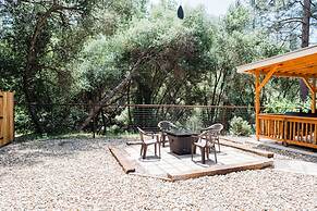 Sierra Lakes Retreat