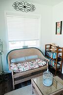 Hillside Cottage Retreat