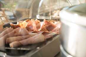 Golden Tulip Porto Vecchio