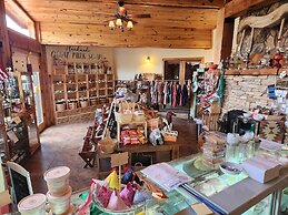 Arrowhead Country Cabins